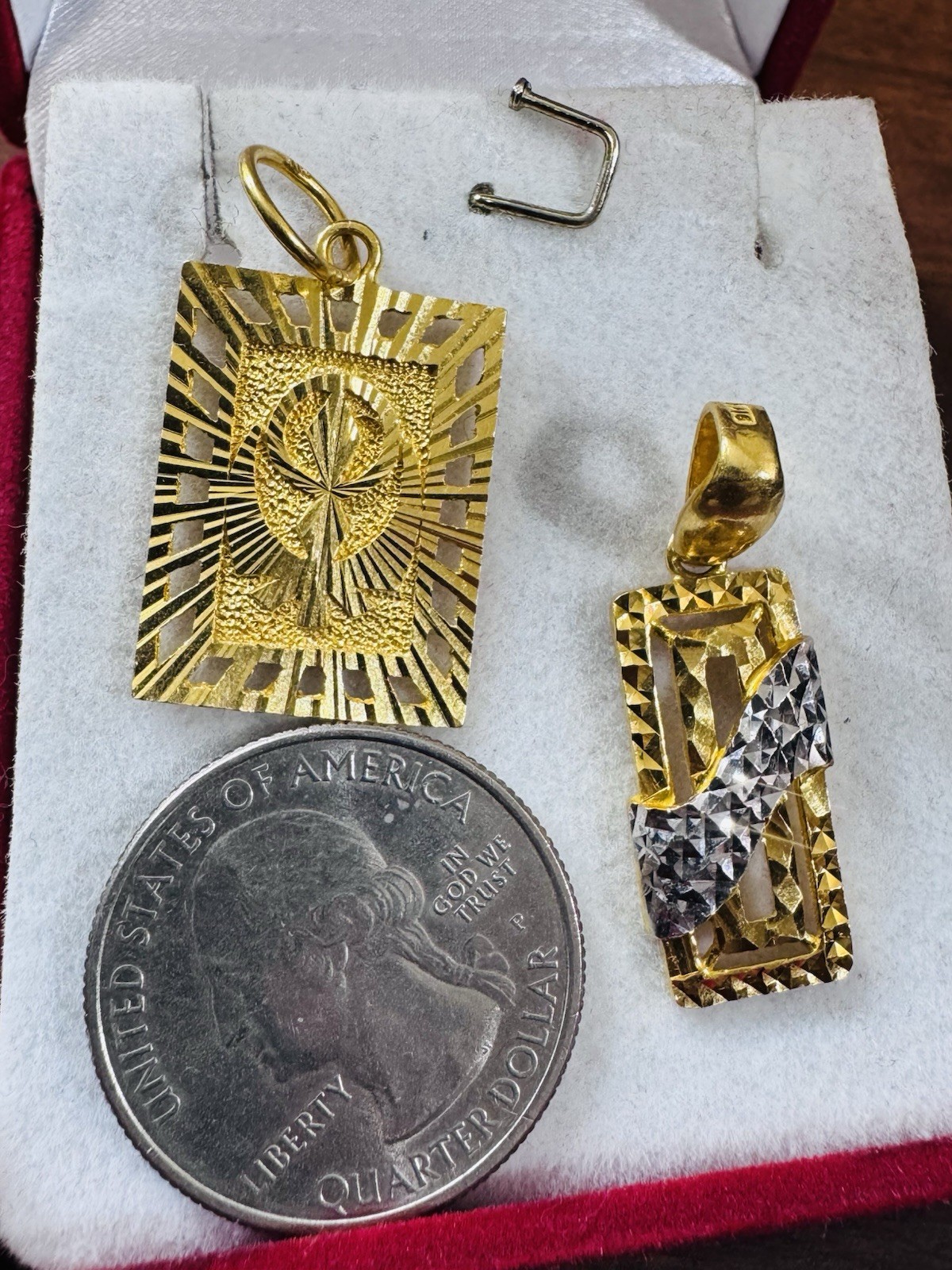 22K 916 22C Real Gold Two Set of Pendant 1 Rectangle & 1 Divine Allah 6.3g