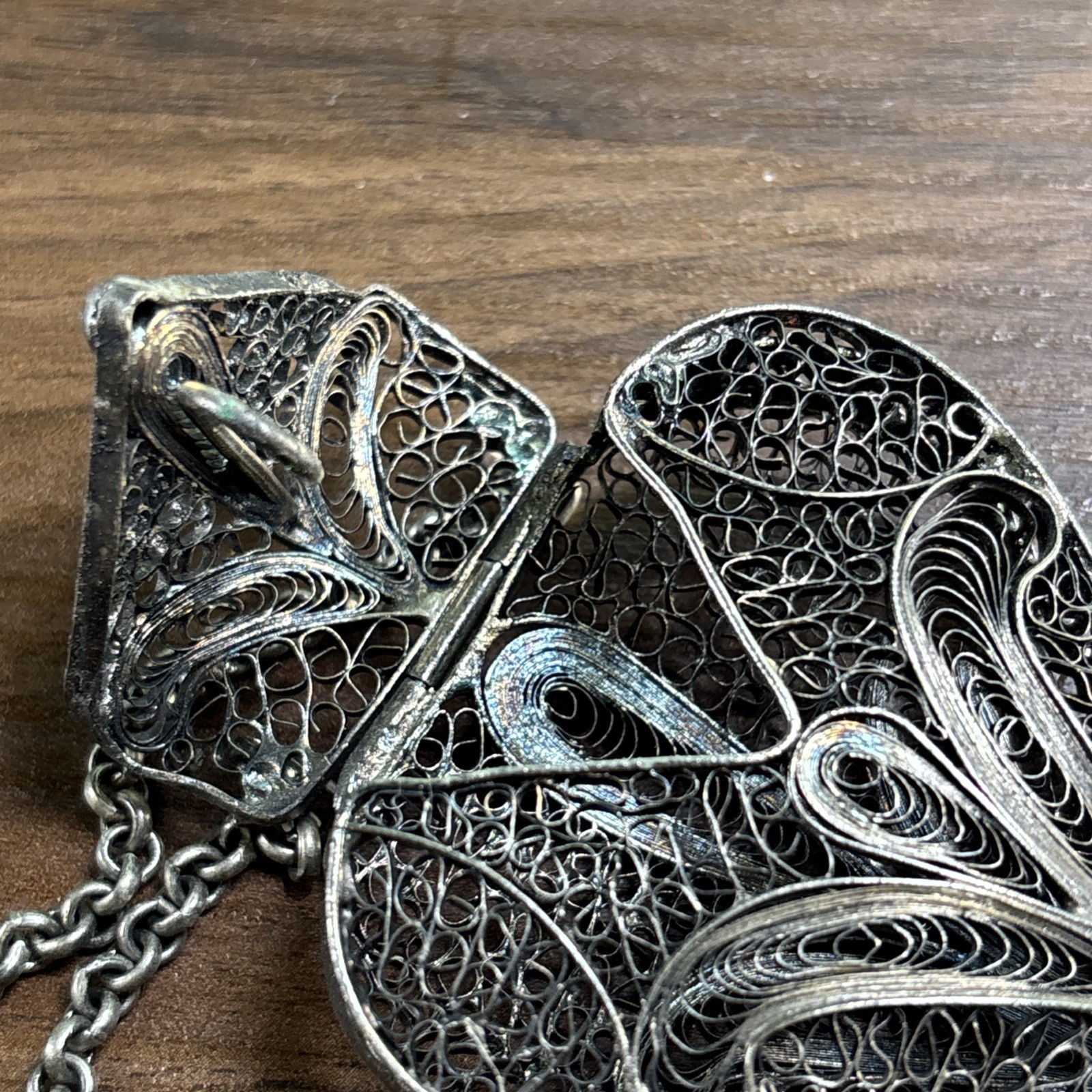 Hand Crafted Silver Filigree Hinged Heart Shape Pendant Locket Box 1.5″ x 1.5″