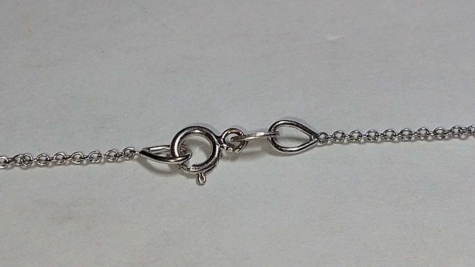 Solid 18k white gold dainty 0.65mm chain necklace 1.24 grams – 16″