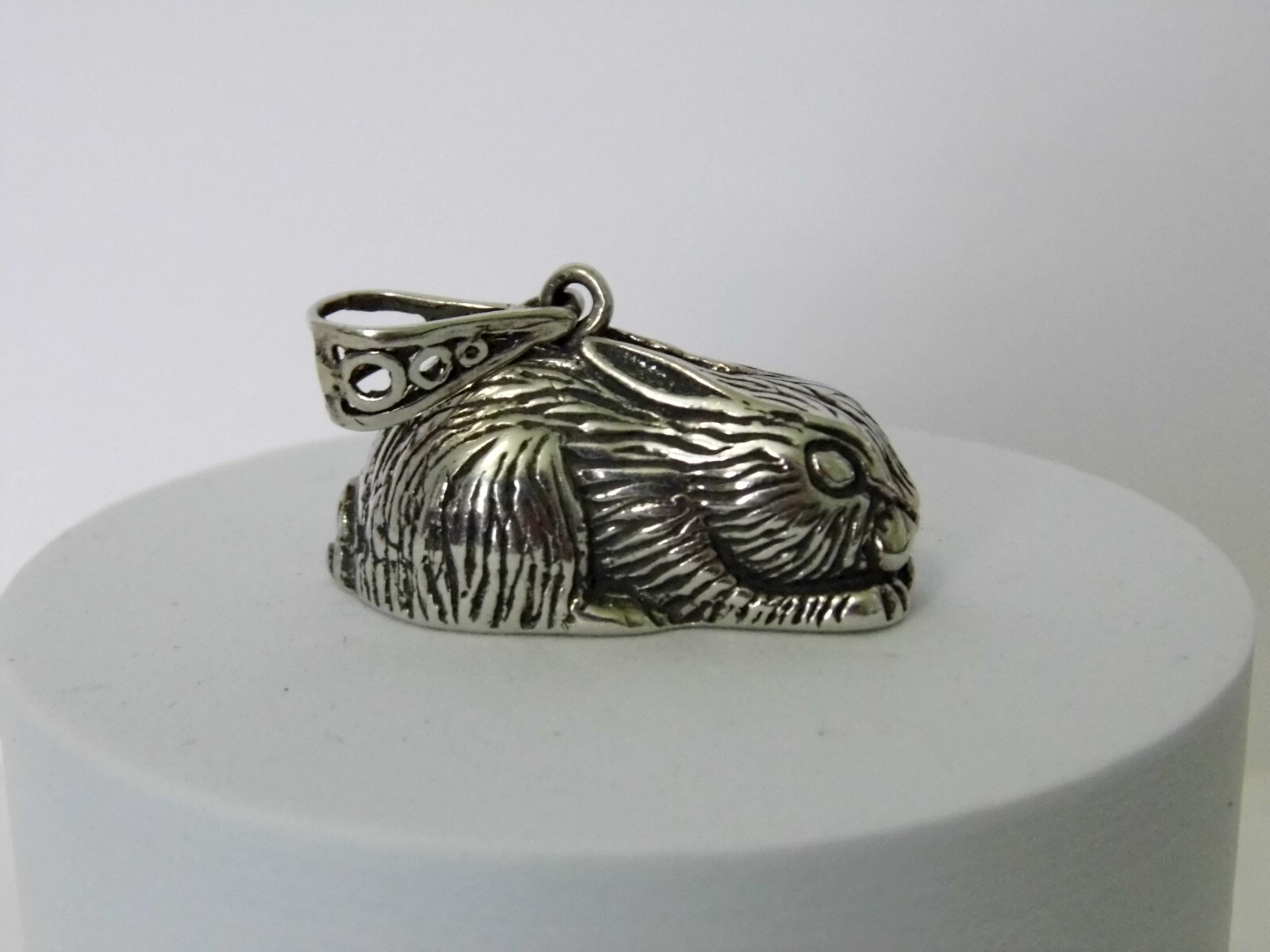 925 Sterling Silver Bunny Rabbit Pendant 17 Grams 1 1/2 Inches