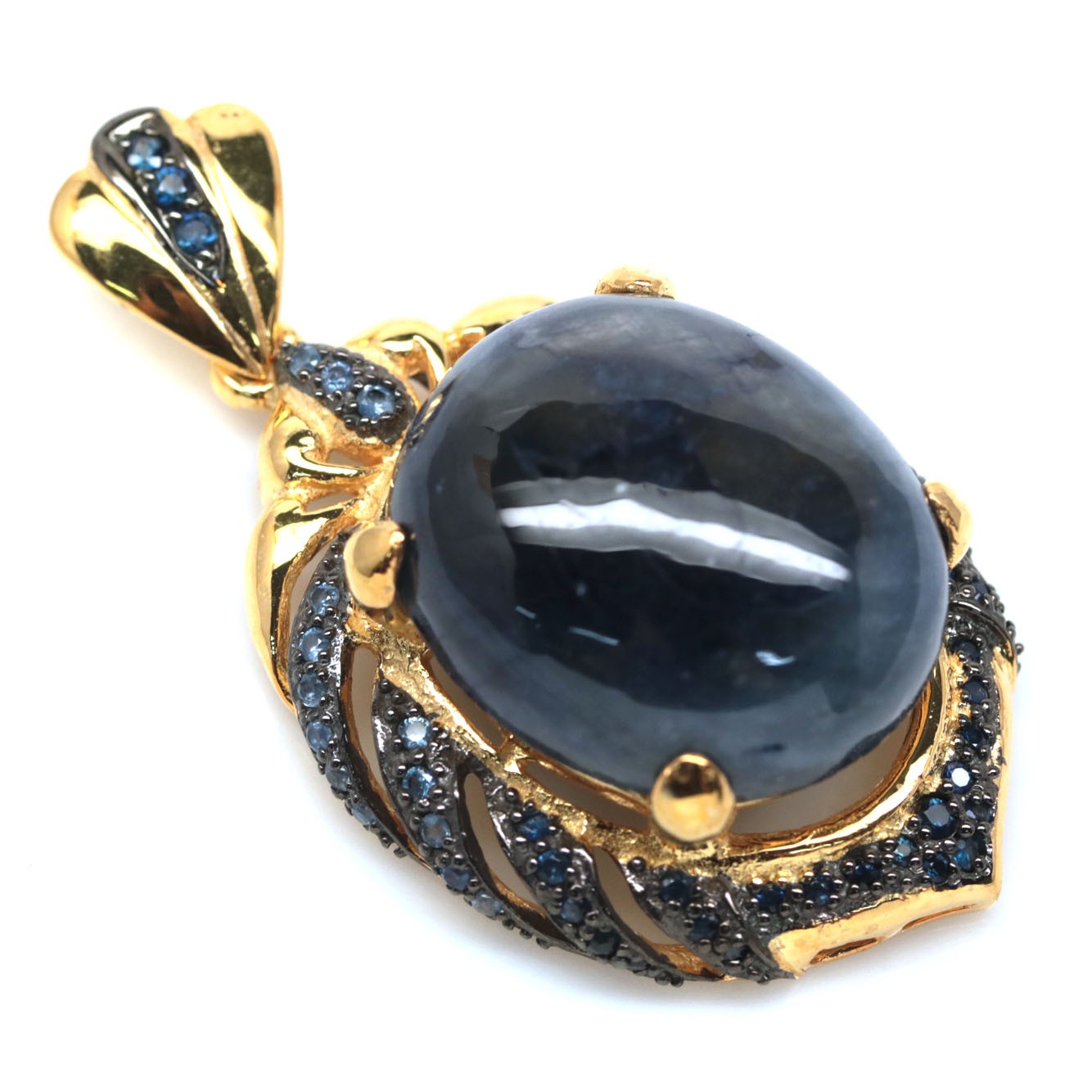 925 Silver Handmade 18K Gold Plated 22 x 26 mm. Blue Sapphire Pendant