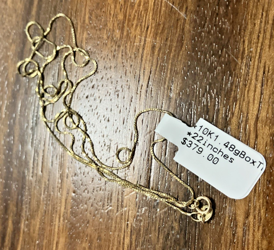 10kt Real Gold Thin Box Chain 1.48grams 22inches Starz Brand New with Retail Tag