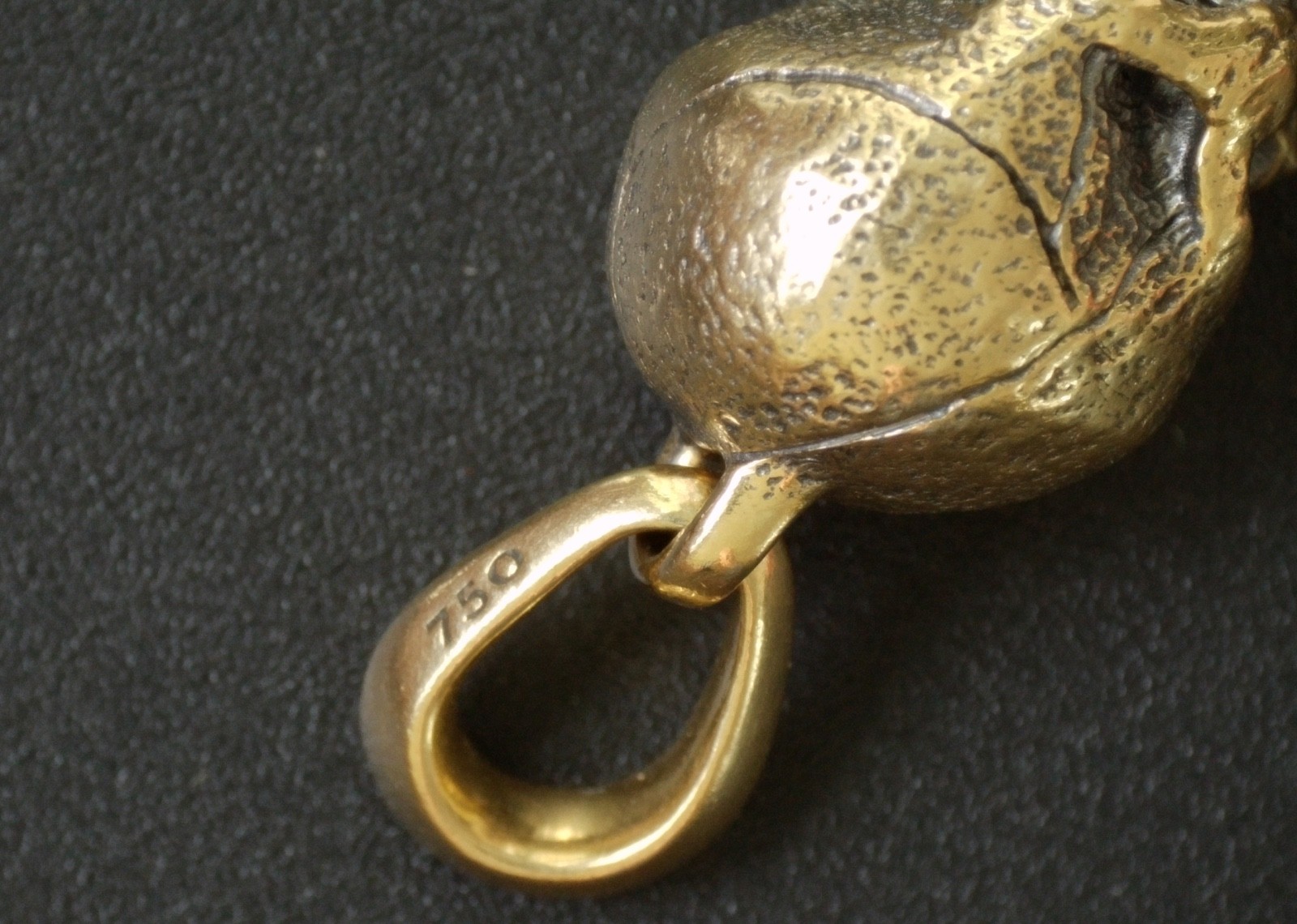 David Yurman 18K Yellow Gold Memento Mori Skull Amulet 16mm