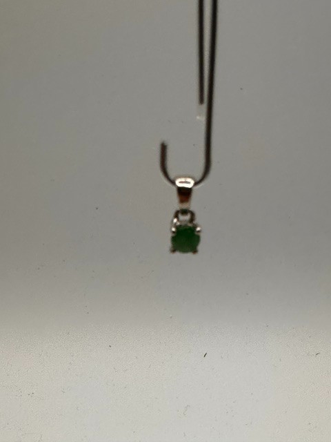 925 Sterling Silver 4mm Natural Emerald Pendant