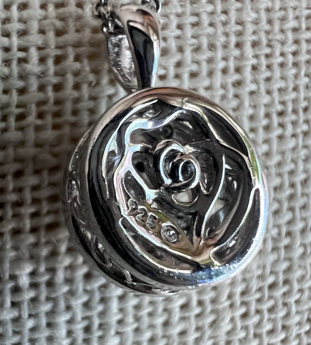 Sterling Silver Diamond Necklace Round Pendant .925 Flower Filigree $200 Retail