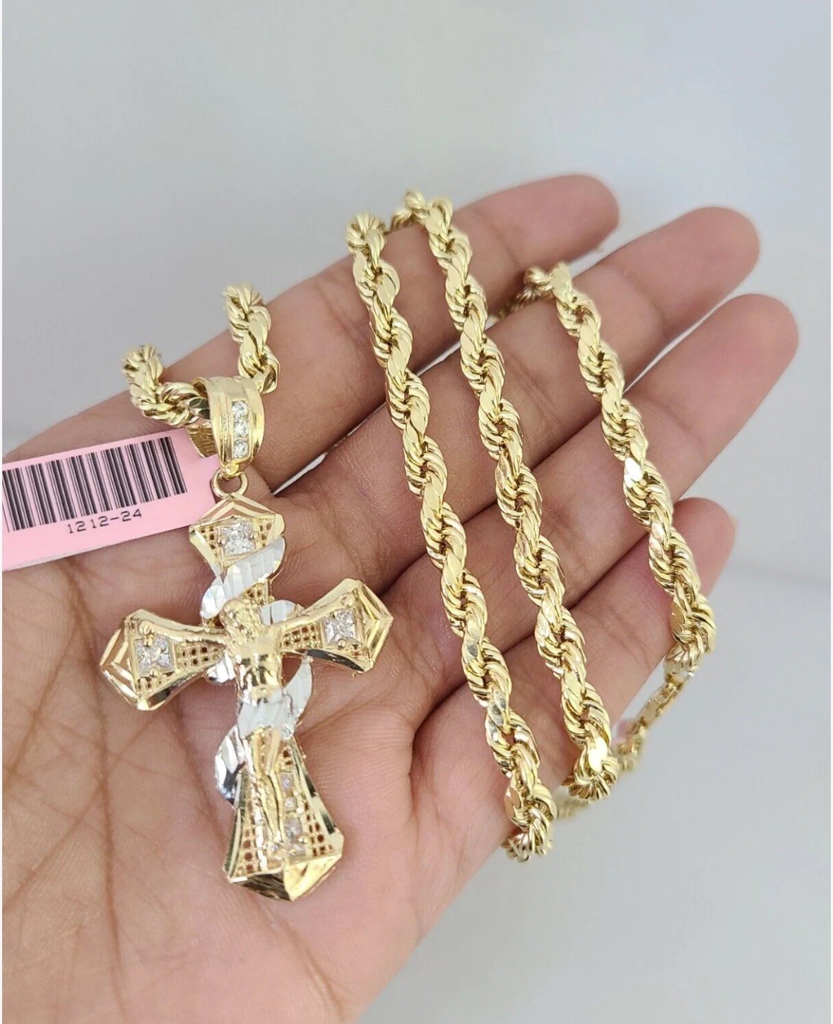 10k 6mm 22” Milano Rope Chain With Spiral Cross Pendant