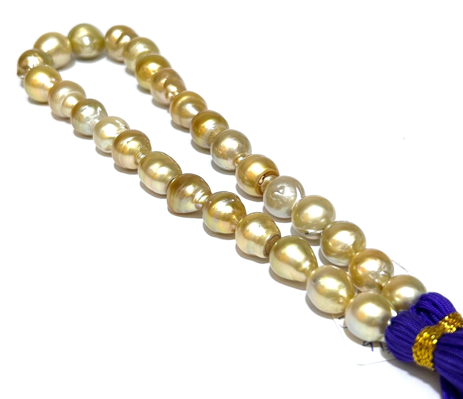 Giant 11 – 17.3mm 28 pcs South Sea Multi Gold Oval Baroque Pearl 16″ Strand