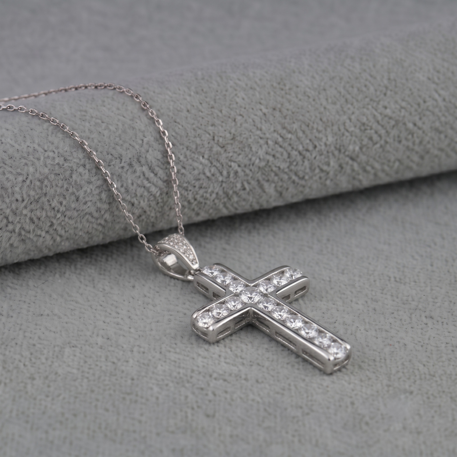 IGI Certified Round Cut Lab Grown Christian Cross 14K White Gold Pendant