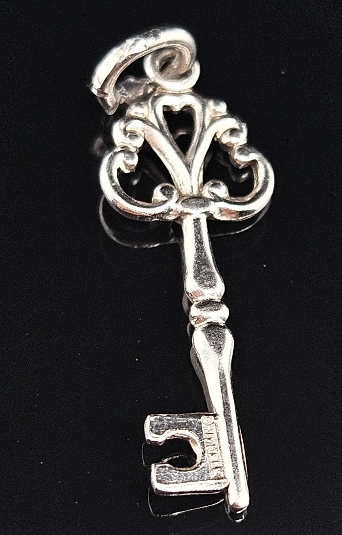 Sterling Silver SKELETON KEY Charm Pendant Vintage