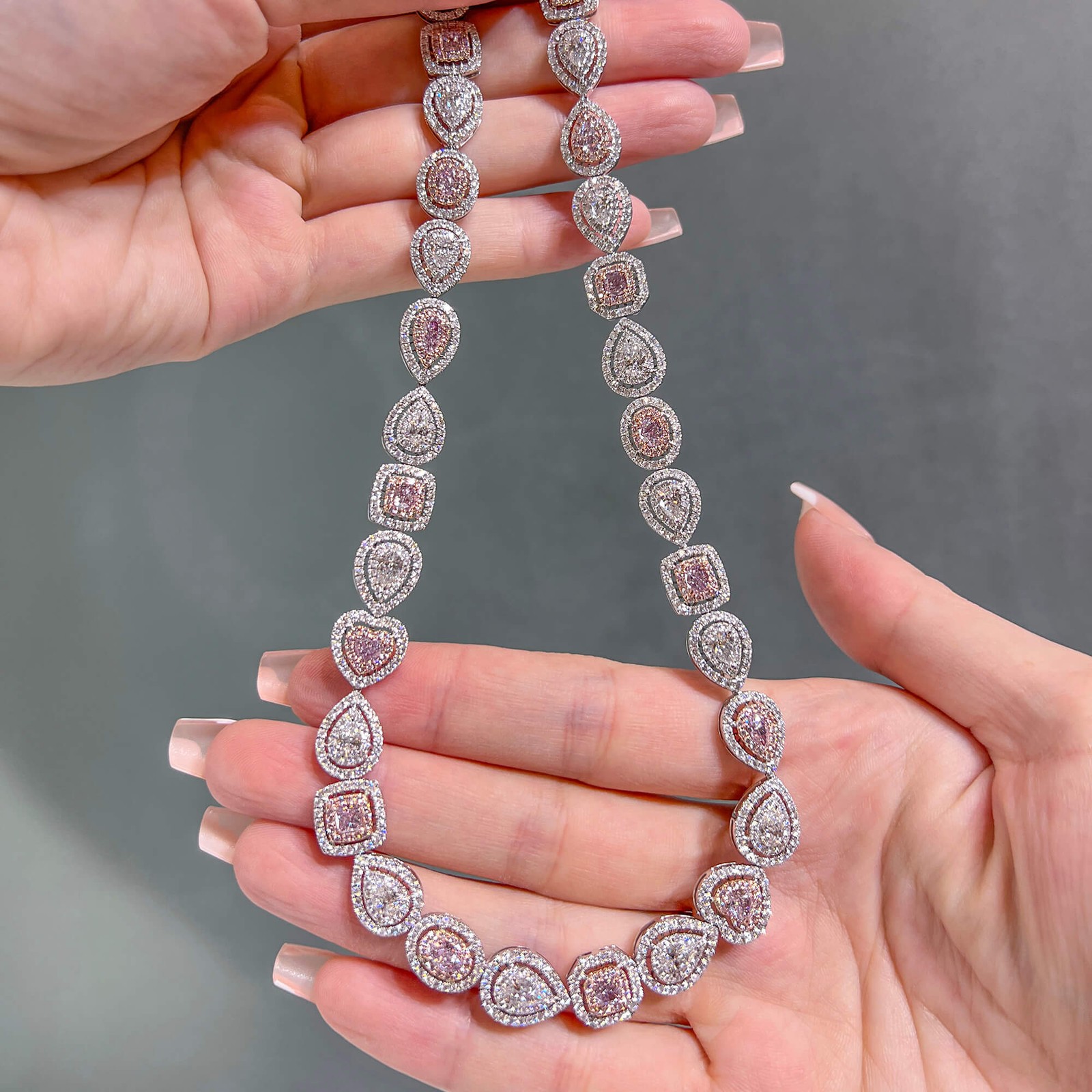 Natural Very Light Pink Diamond Necklace 4.60 Ct GIA VS-SI Cushion Cut 18K