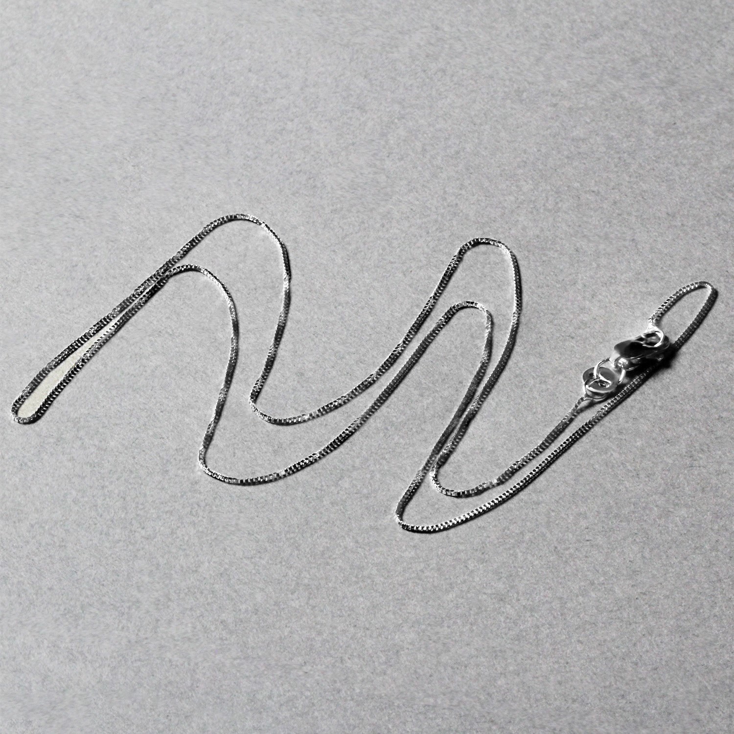 Classic Box Chain, 14K White Gold, Sizes 16-20, 0.45 mm, Dainty, Polished