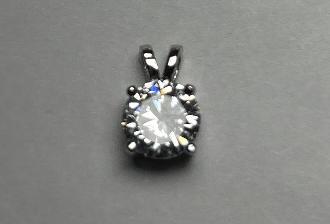 925 Sterling Silver Cz Round White Clear Ice Solitaire Pendant 7mm Colorless NEW