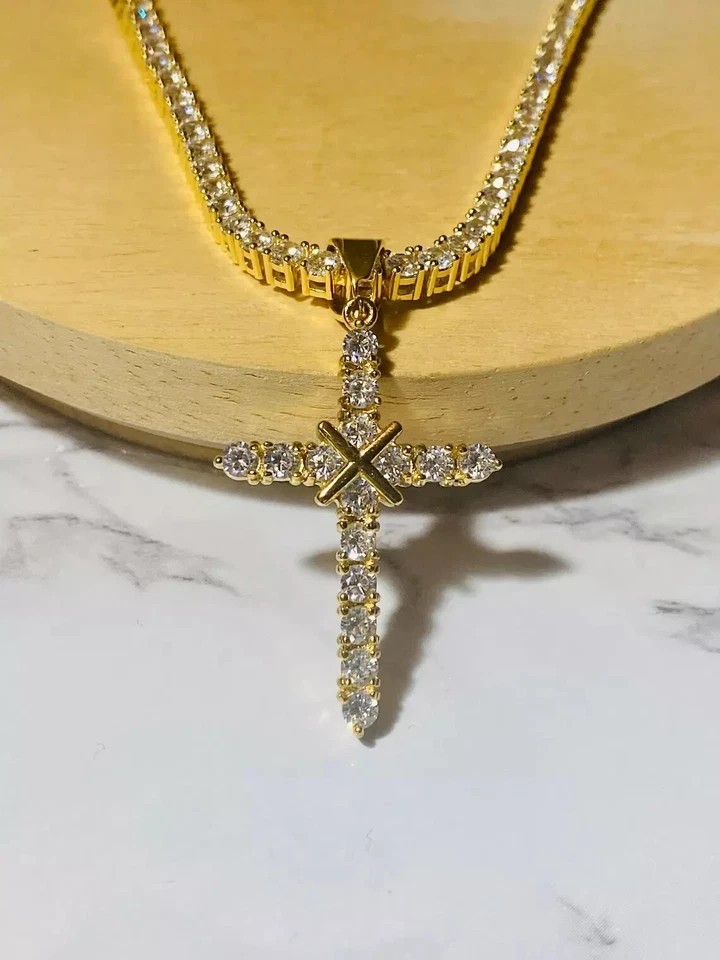 14K Yellow Gold Plated 2.70Ct Round Cut White Moissanite Women’s Fancy Pendant