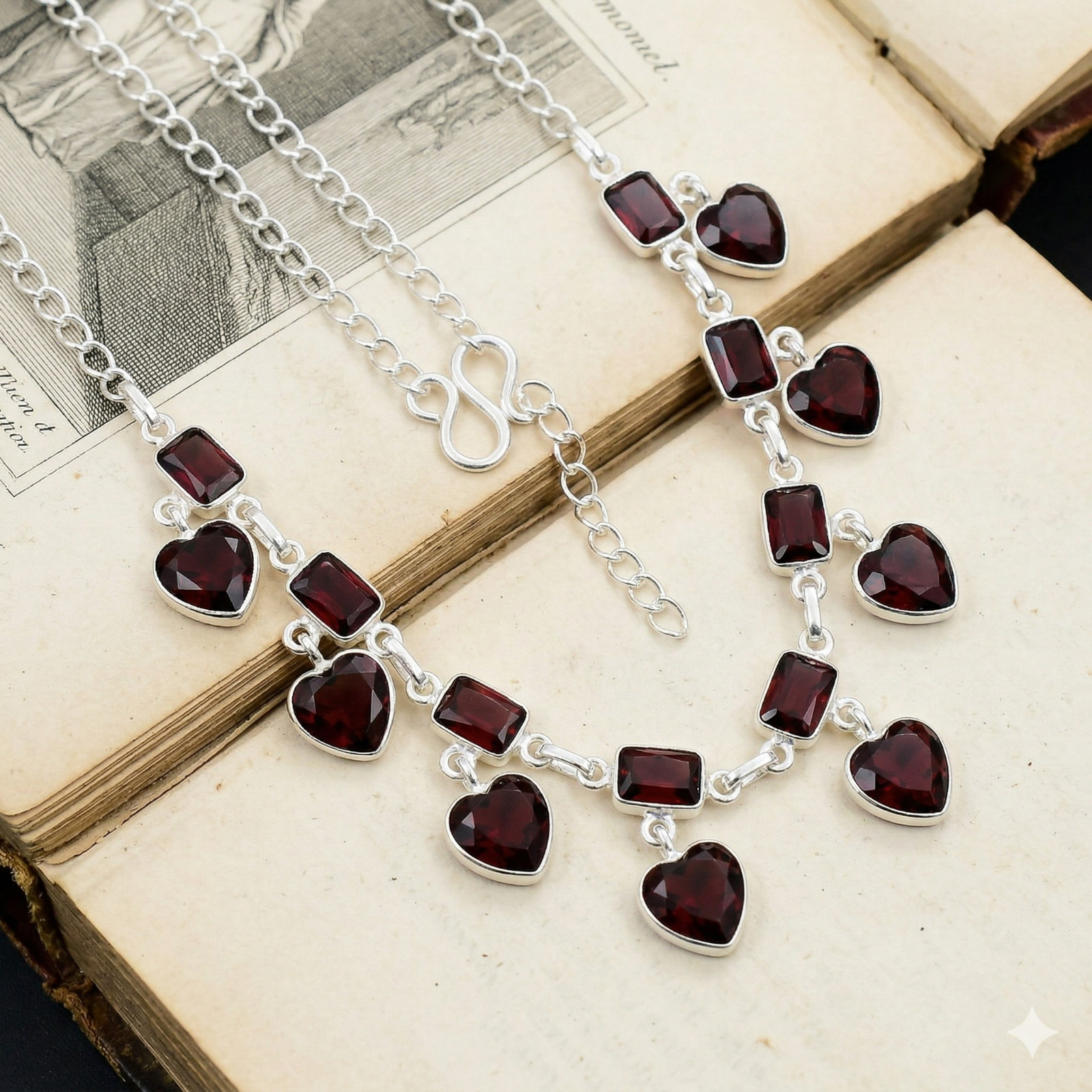 Mozambique Garnet Gemstone 925 Sterling Silver Bohemian-Style Jewelry Necklace