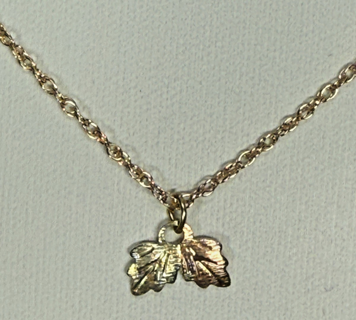 Black Hill 1/20th 14kt GF Necklace 18″ 12kt Gold Grape Leaf Pendant in OG Box