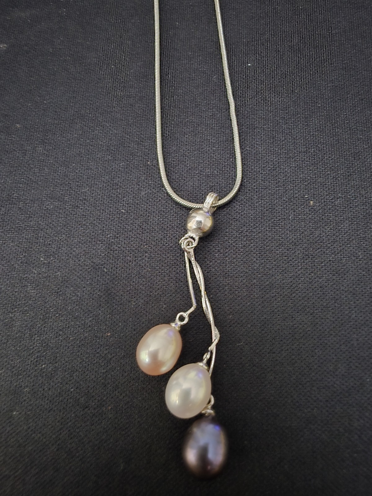 Silver Necklace Three Oval Pearl Pendants Snake Chain Lobster Closure