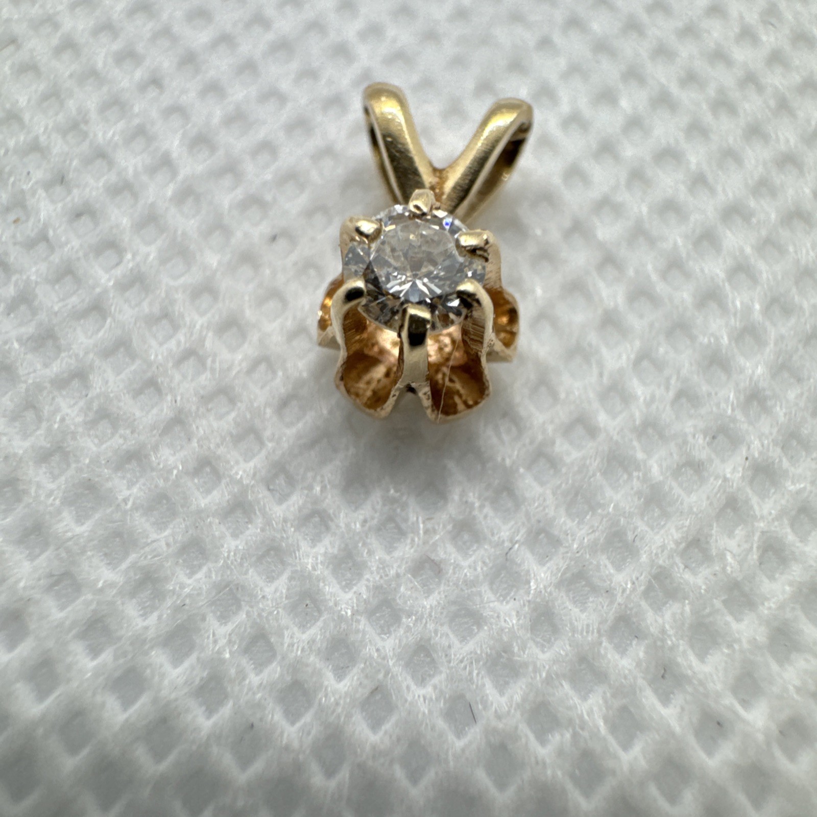 VINTAGE 14K YELLOW GOLD DIAMOND BUTTERCUP 6 PRONG SETTING PENDANT, 0.15 TCW