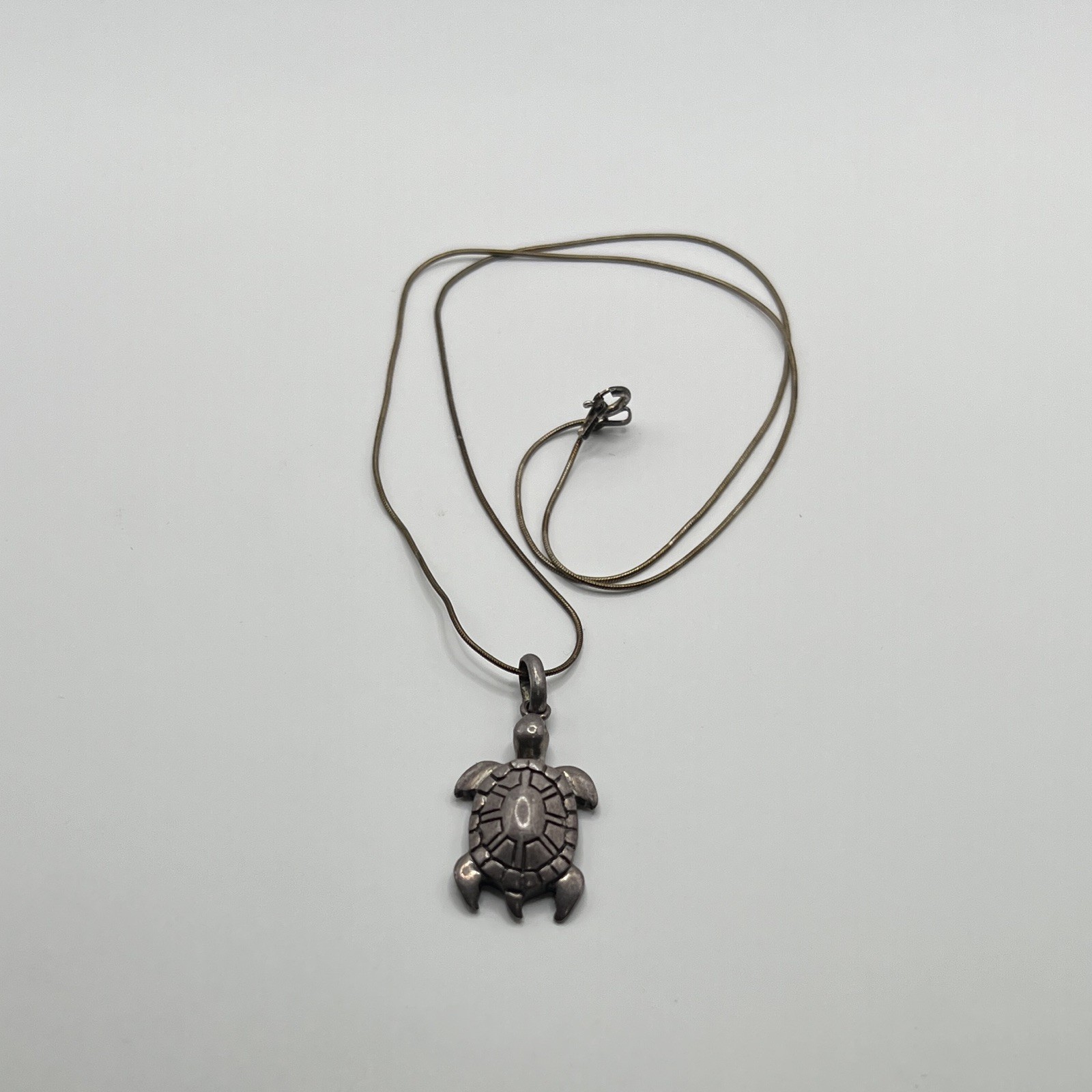 Vintage .925 Sterling Silver Sea Turtle Pendant 18” Rope Chain Necklace 5.9g