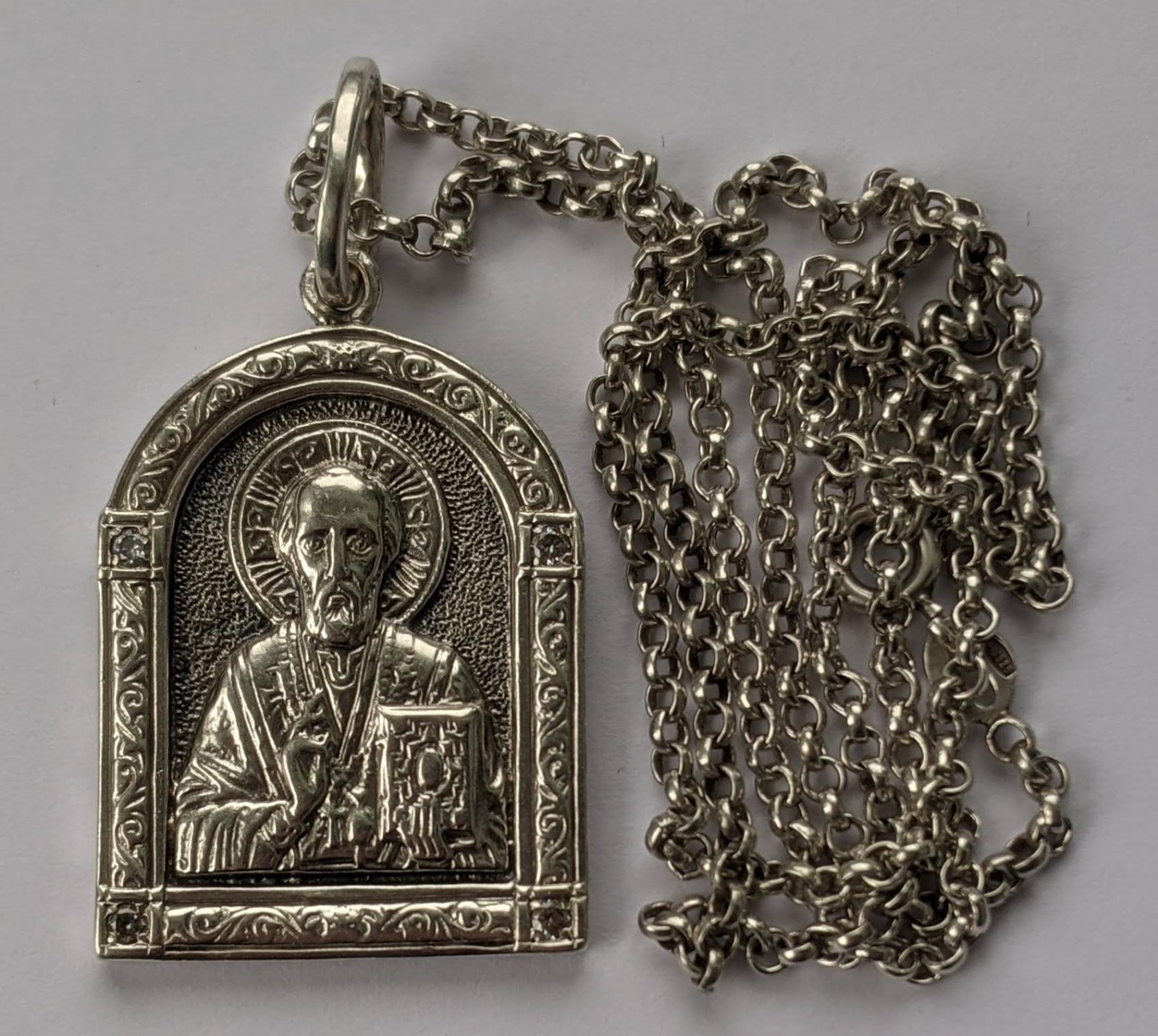 Orthodox icon amulet “Saint Nicholas” chain 52 cm. 925 silver. Weight 20.23 g.