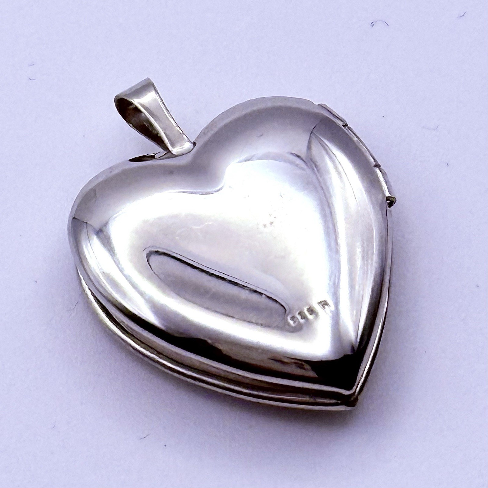 Sterling Silver Heart LOCKET Pink Enamel Rose “Mom” Inscription Mothers Day Gift