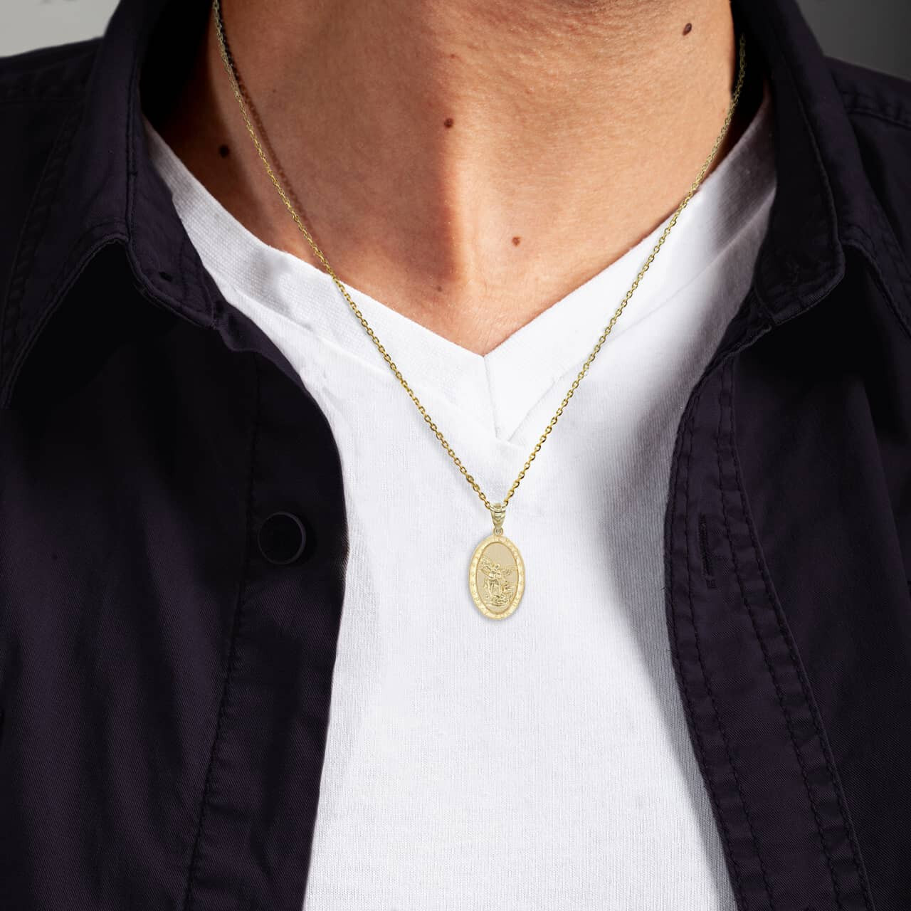 Gold Oval Saint Michael Pendant Necklace (Available in Yellow/Rose/White Gold)