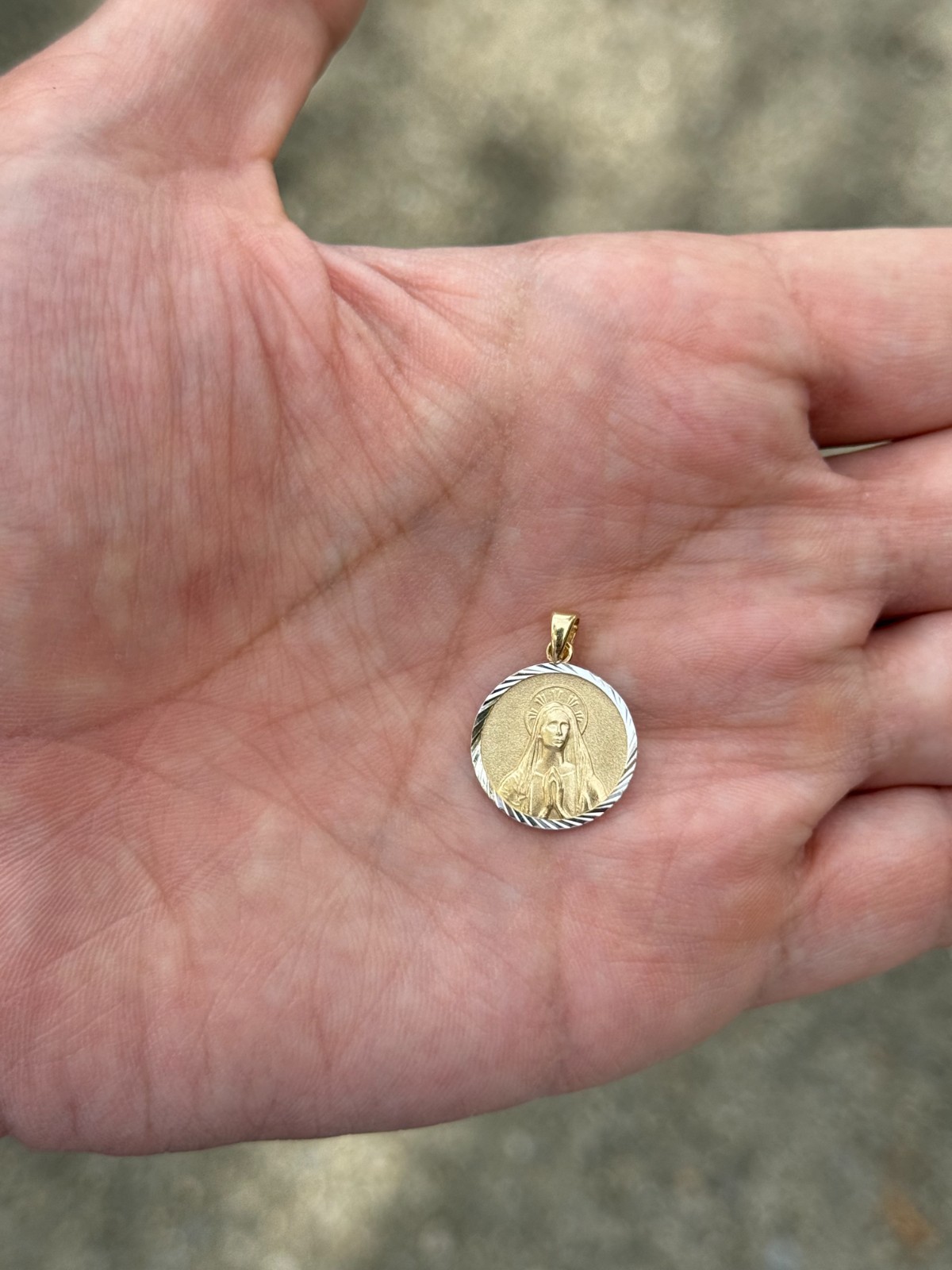 Real 14K Gold Diamond-Cut Virgin Mary Round Religious Pendant