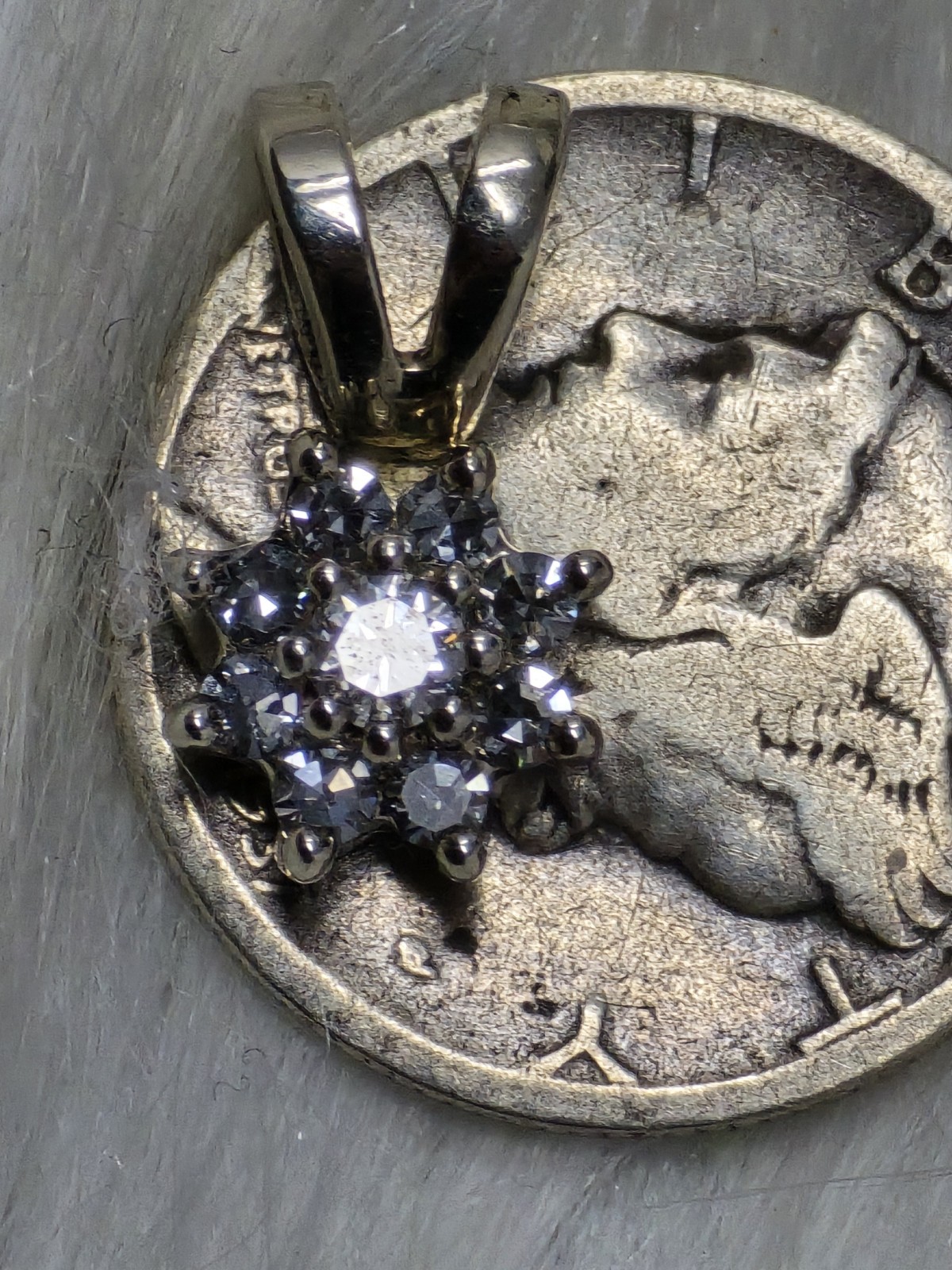Vintage 14k White Gold Diamond Cluster Starburst Pendant 1.2g