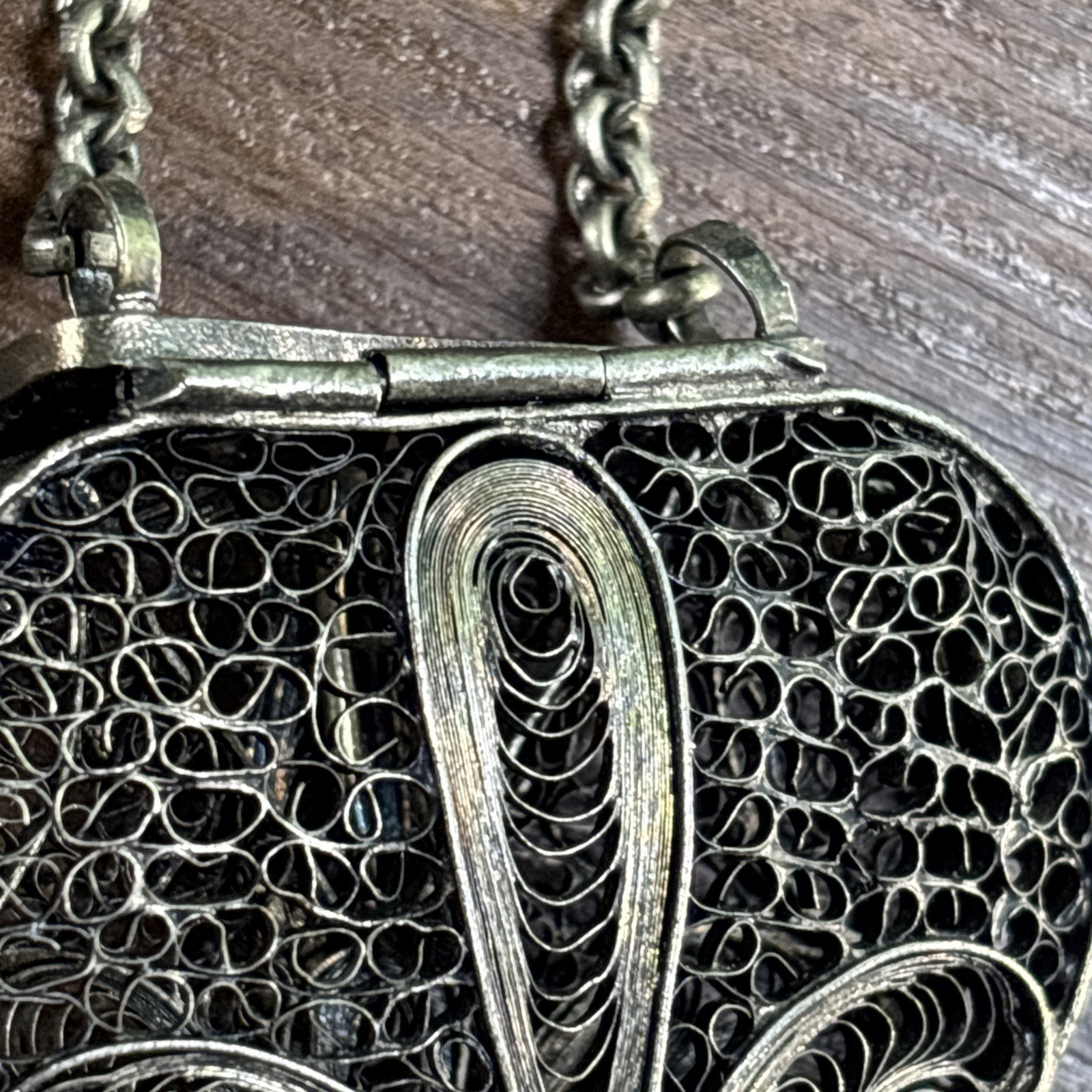 Hand Crafted Silver Filigree Hinged Heart Shape Pendant Locket Box 1.5″ x 1.5″