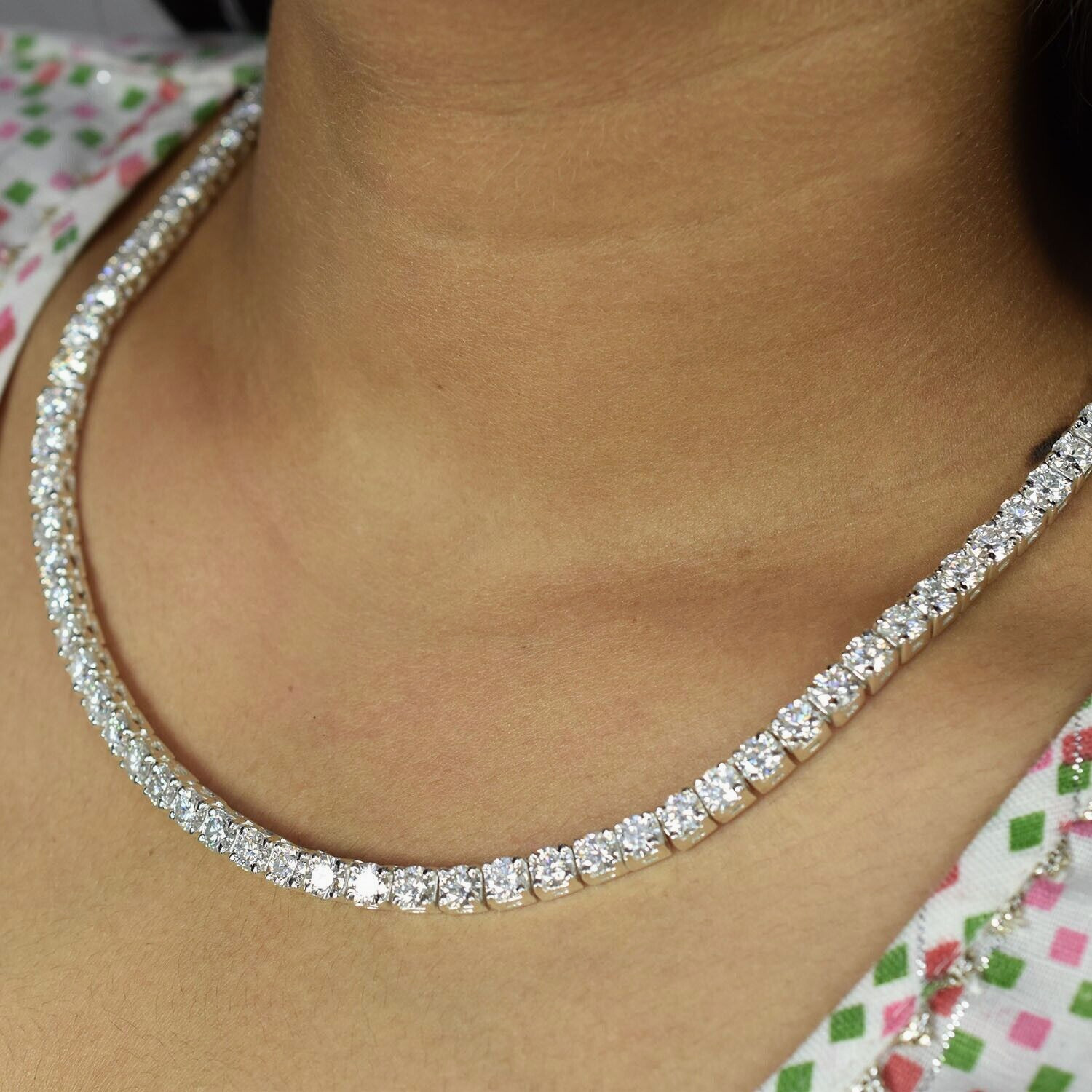47 CT Gorgeous 18 inches White Diamond Tennis Necklace, Excellent Cut