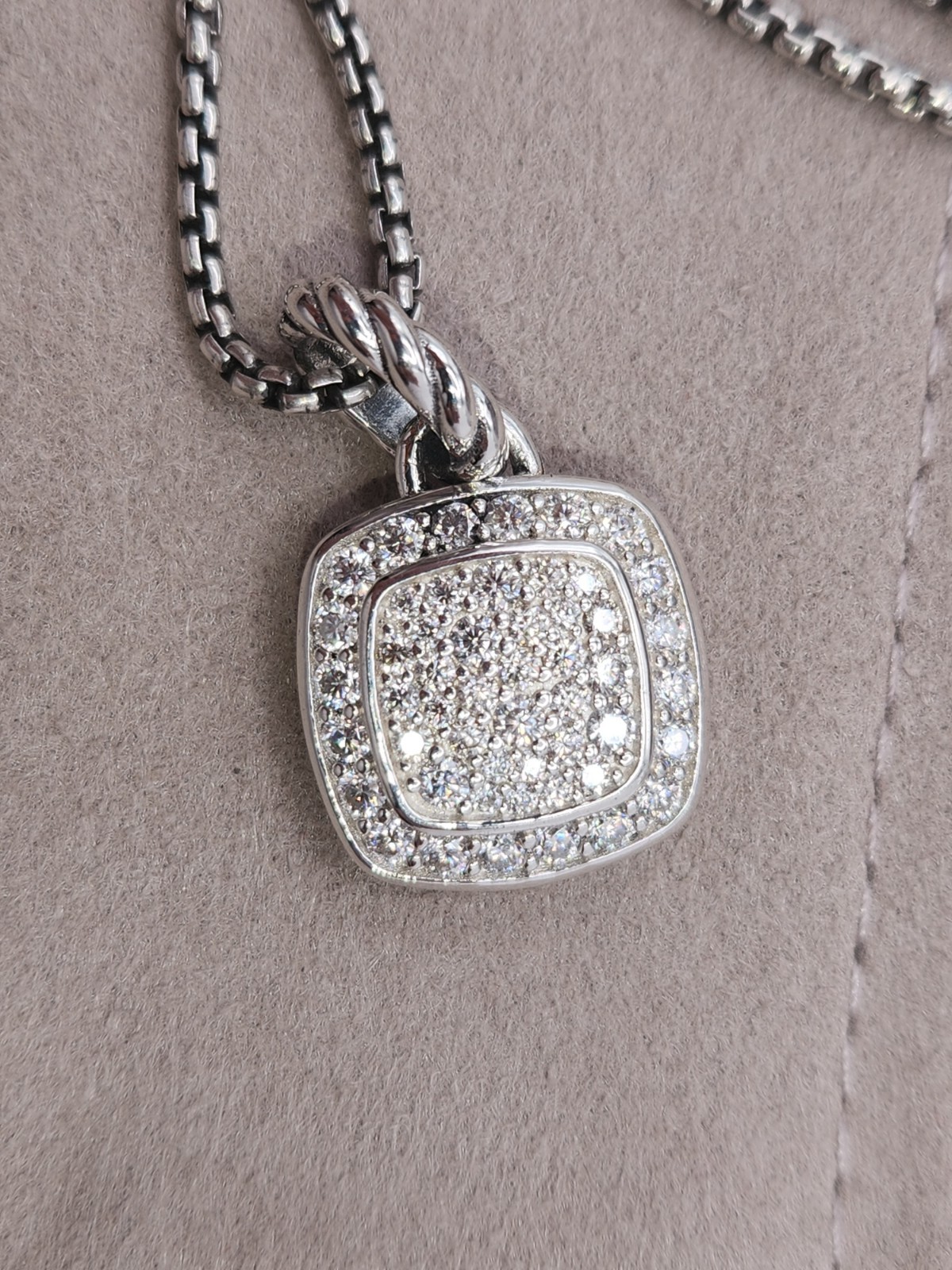David&Yurman 925 Sterling Silver Pavé Diamond Square albion 14mm Necklace 20 mm