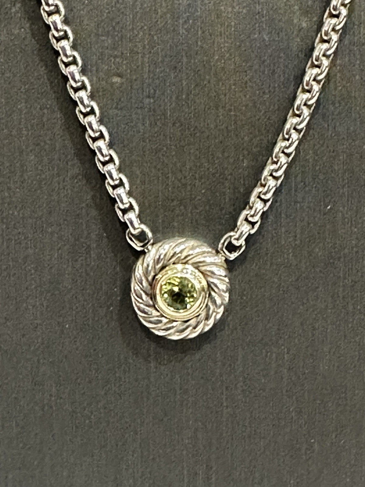 David Yurman 925 & 14k Gold Peridot Cookie Pendant Box Chain Necklace