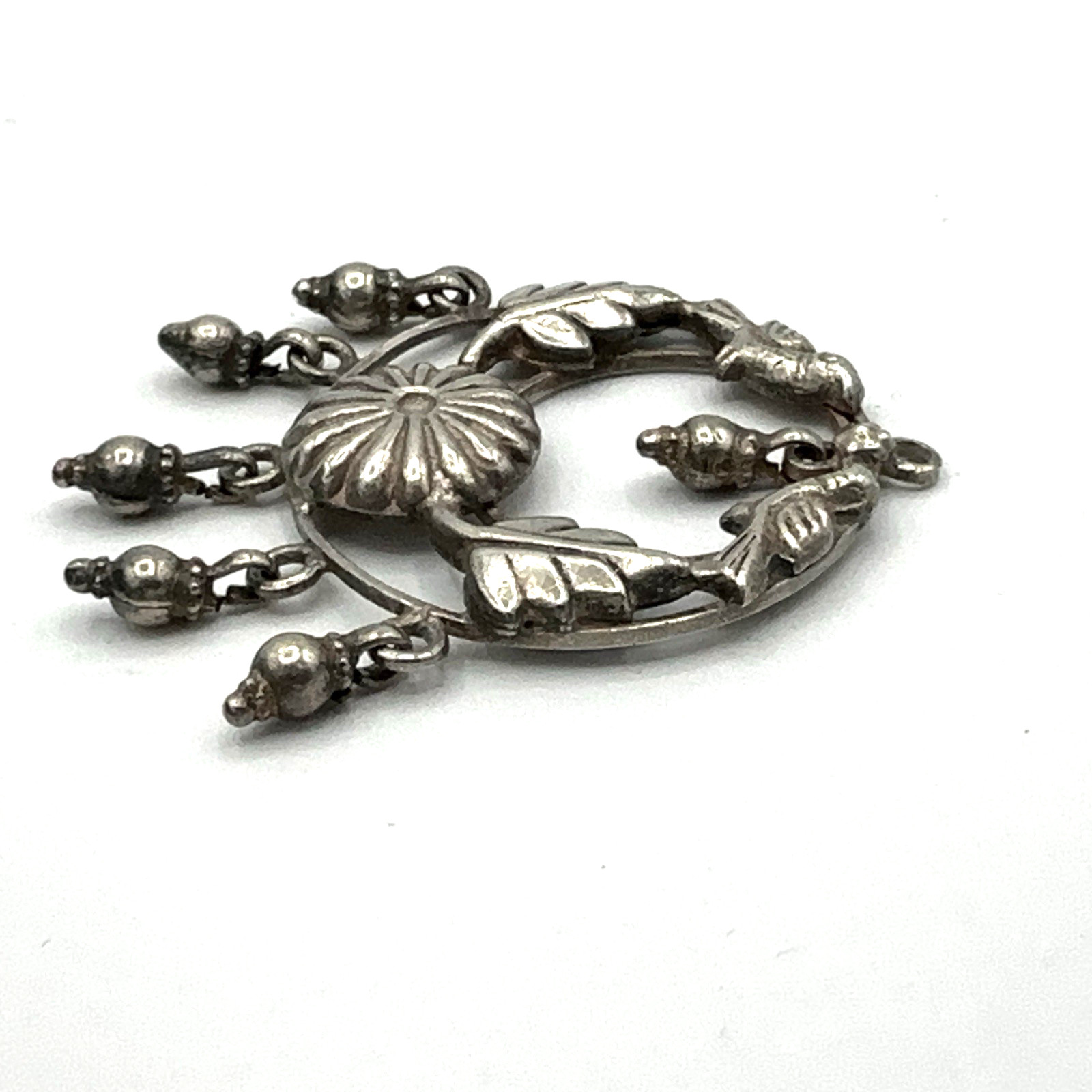 BIRD vintage pendant – sterling silver w/ leaves shield & dangles 2″ & 9 grams