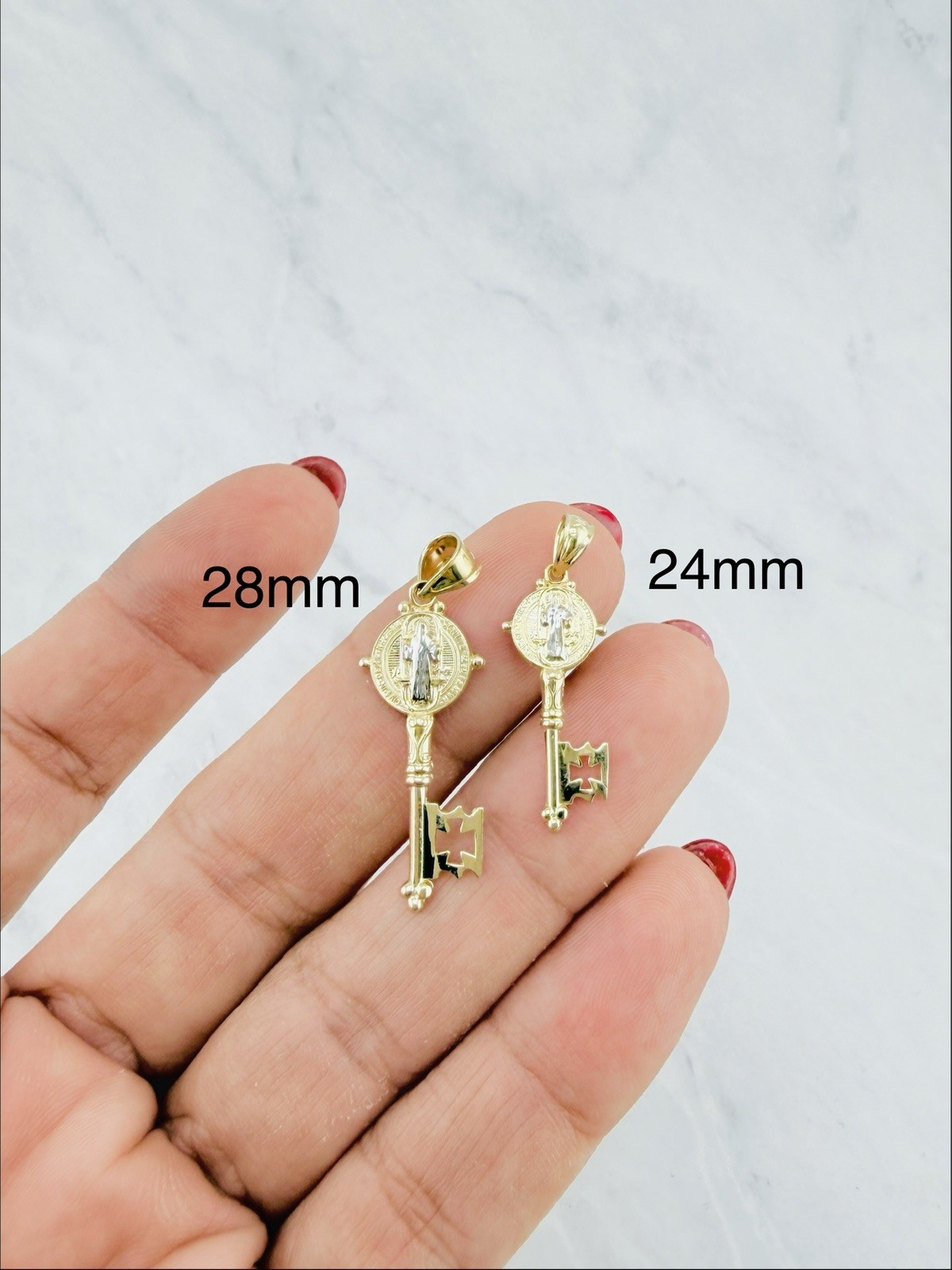 10k gold pendant San Benito Pendant St Benedict medallion – Medalla en oro