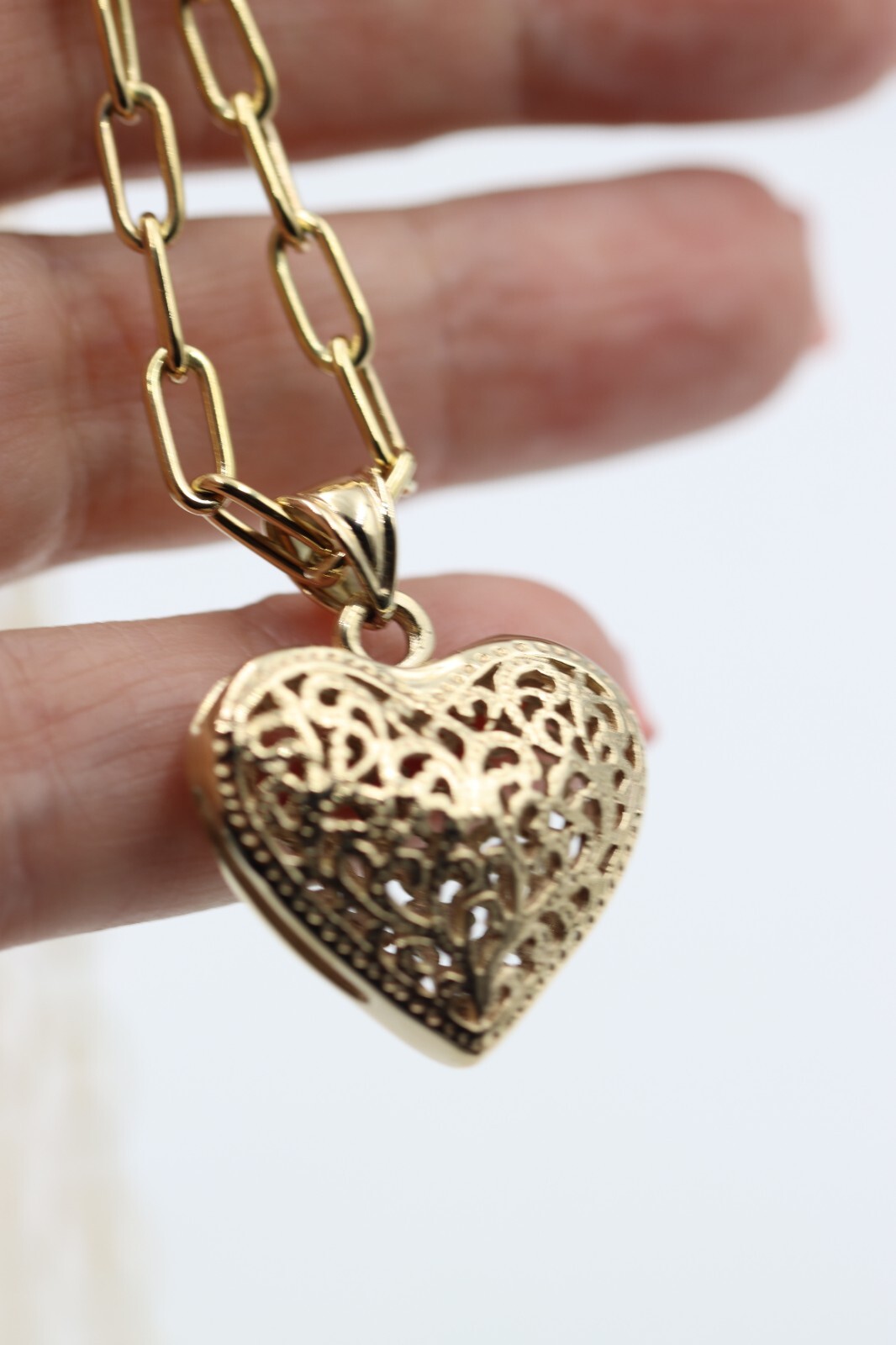 Genuine 9ct Yellow Gold Handmade Paper Clip 45cm Chain + Heart Pendant