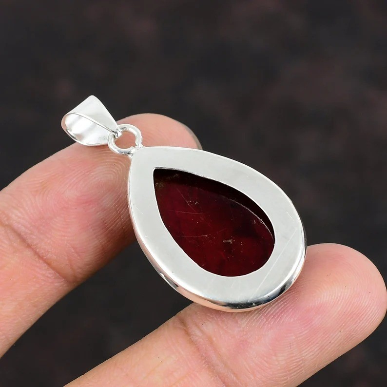 Natural Red Flash Labradorite Pendant Pear Gemstone 925 Sterling Silver Jewelry