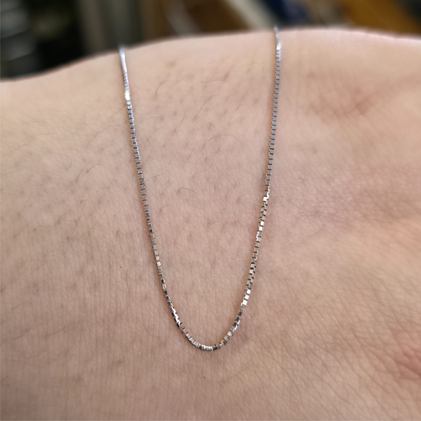 18ct White Gold Venetian Box Chain Necklace 16 Inch / 40cm