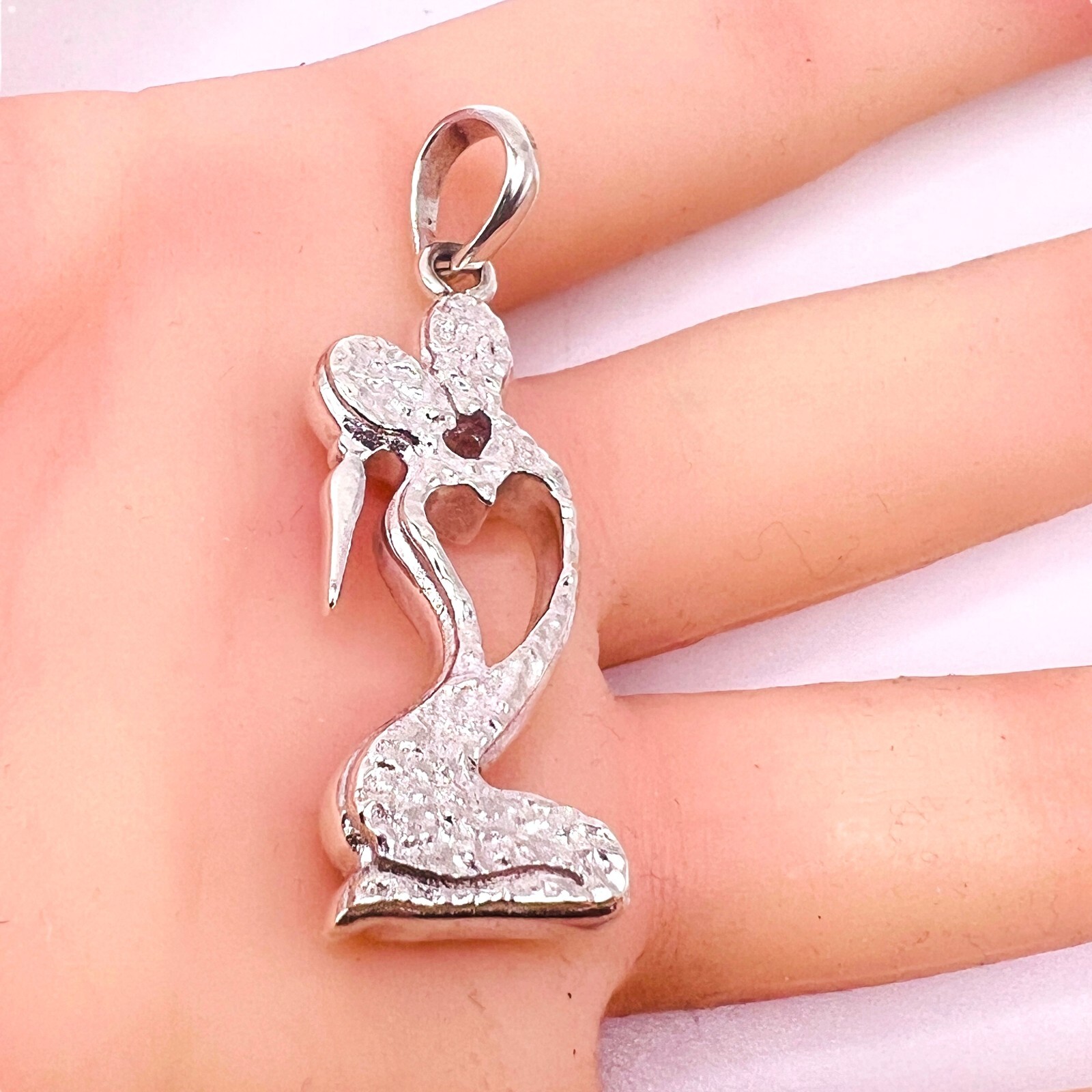 Sterling 925 Silver Kissing Couple Pendant Kiss Heart Boy Girl Love Textured