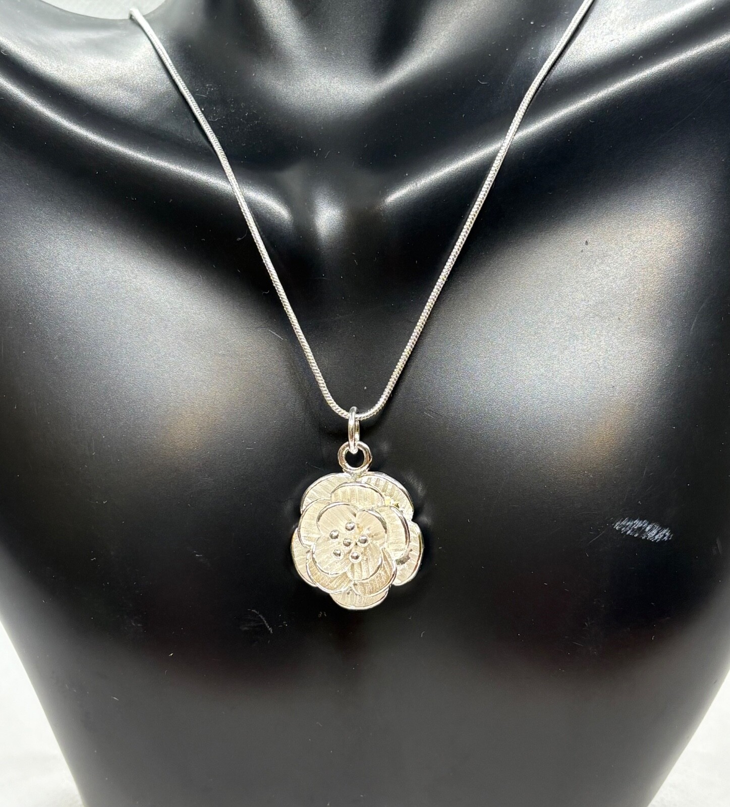 Rose flower necklace pendant 925 sterling silver 22″ chain
