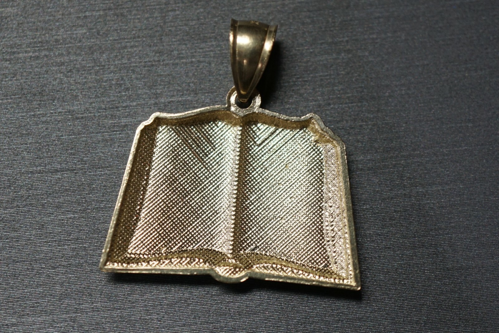 10K Solid Yellow Gold 1″ Holy Bible Charm Pendant. Men Women Children