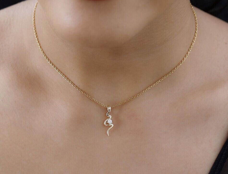 Snake Tiny Shape Pendant 925 Sterling Silver 1.22Ct Round Cut Real Moissanite