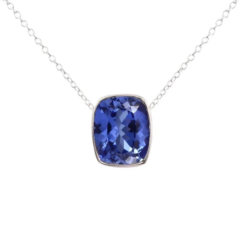 15 CT Natural Blue Sapphire Pendant in 925 Sterling Silver with Silver Chain