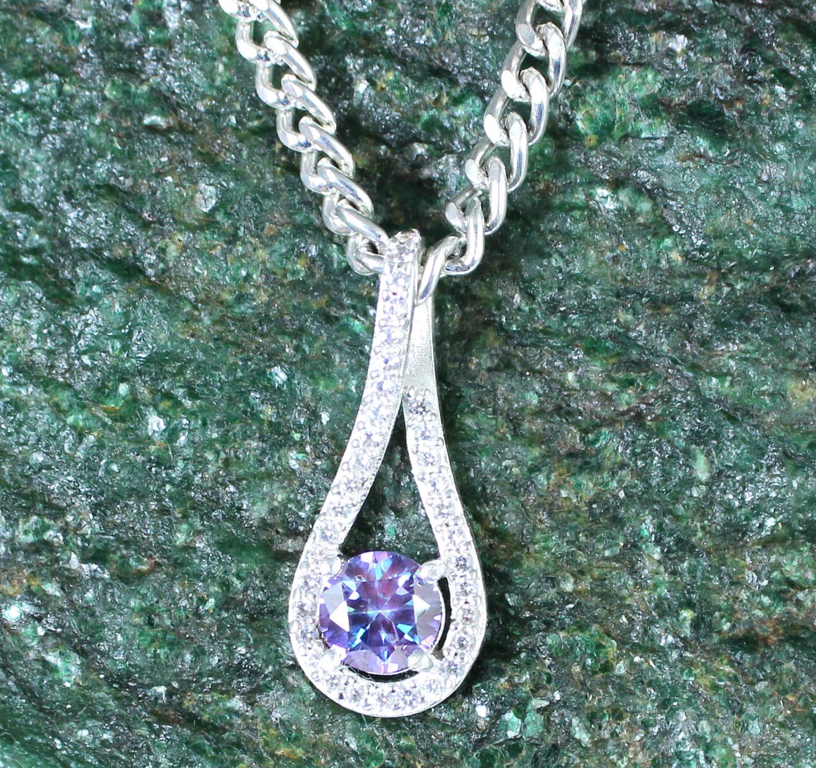 Purple Diamond Solitaire 1.30 Carat Round Cut Certified Latest Design Pendant