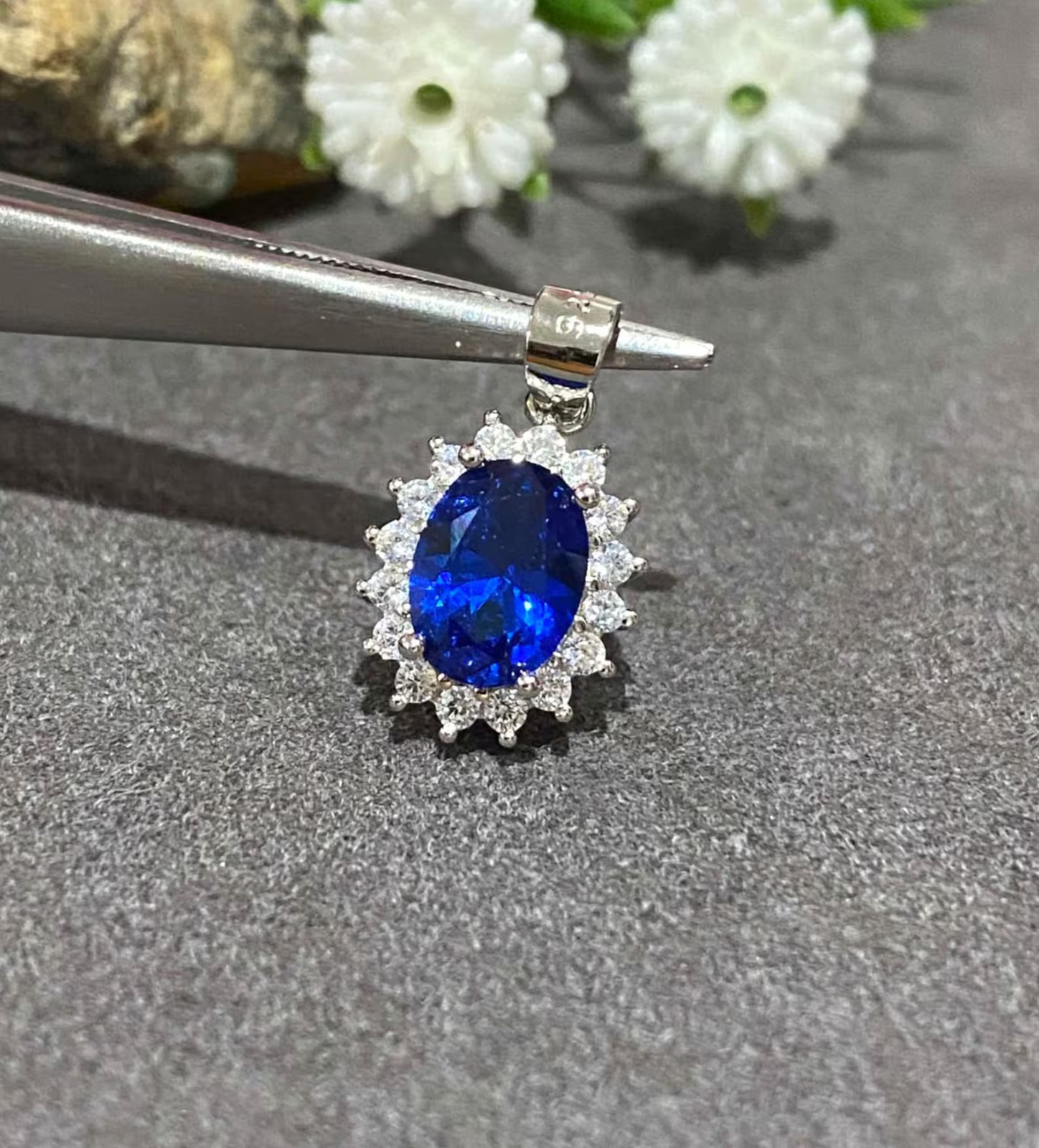 4.50 Ct Oval Cut Natural Sapphire Diamond Gorgeous Pendant 14K White Gold