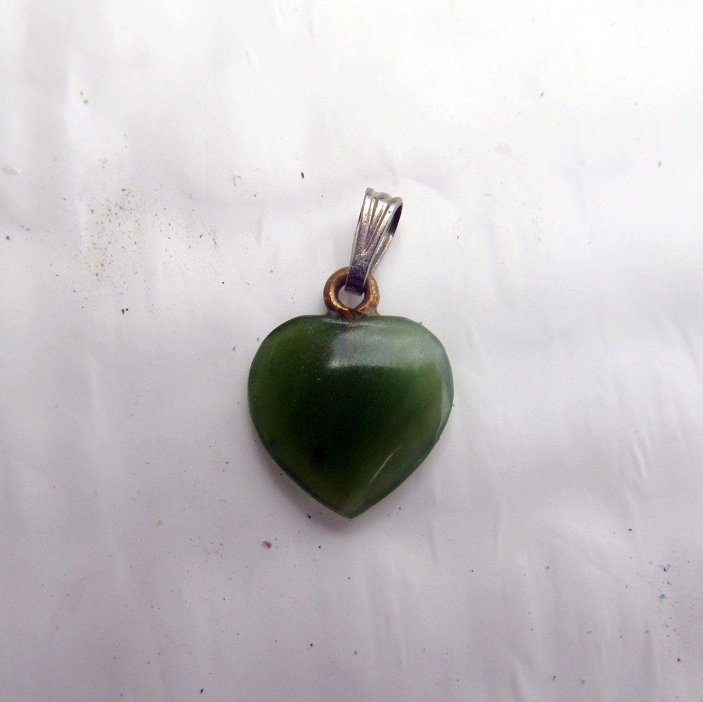 Natural Nephrite Green Jade Puffy Heart Pendant/Charm Unbranded Vintage