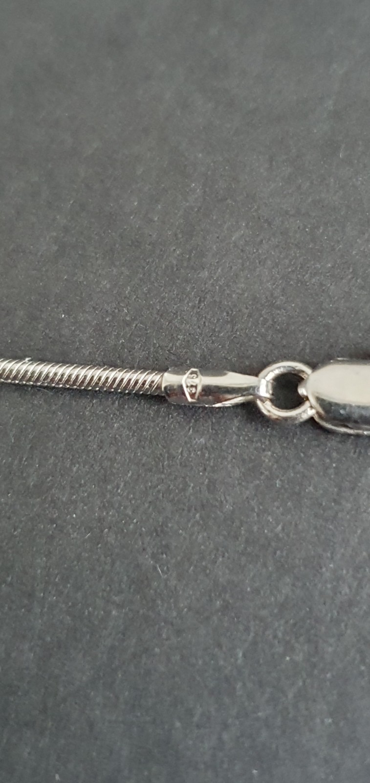9ct Solid White Gold Snake Chain Necklace 375 Hallmark 4.57 g