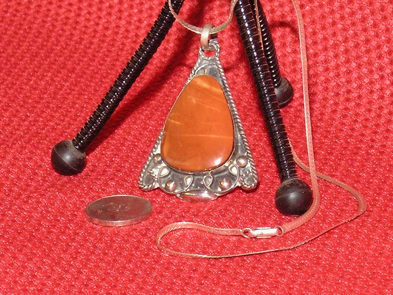 925 Sterling Brown Stone Pendant Necklace In Very Good Condition