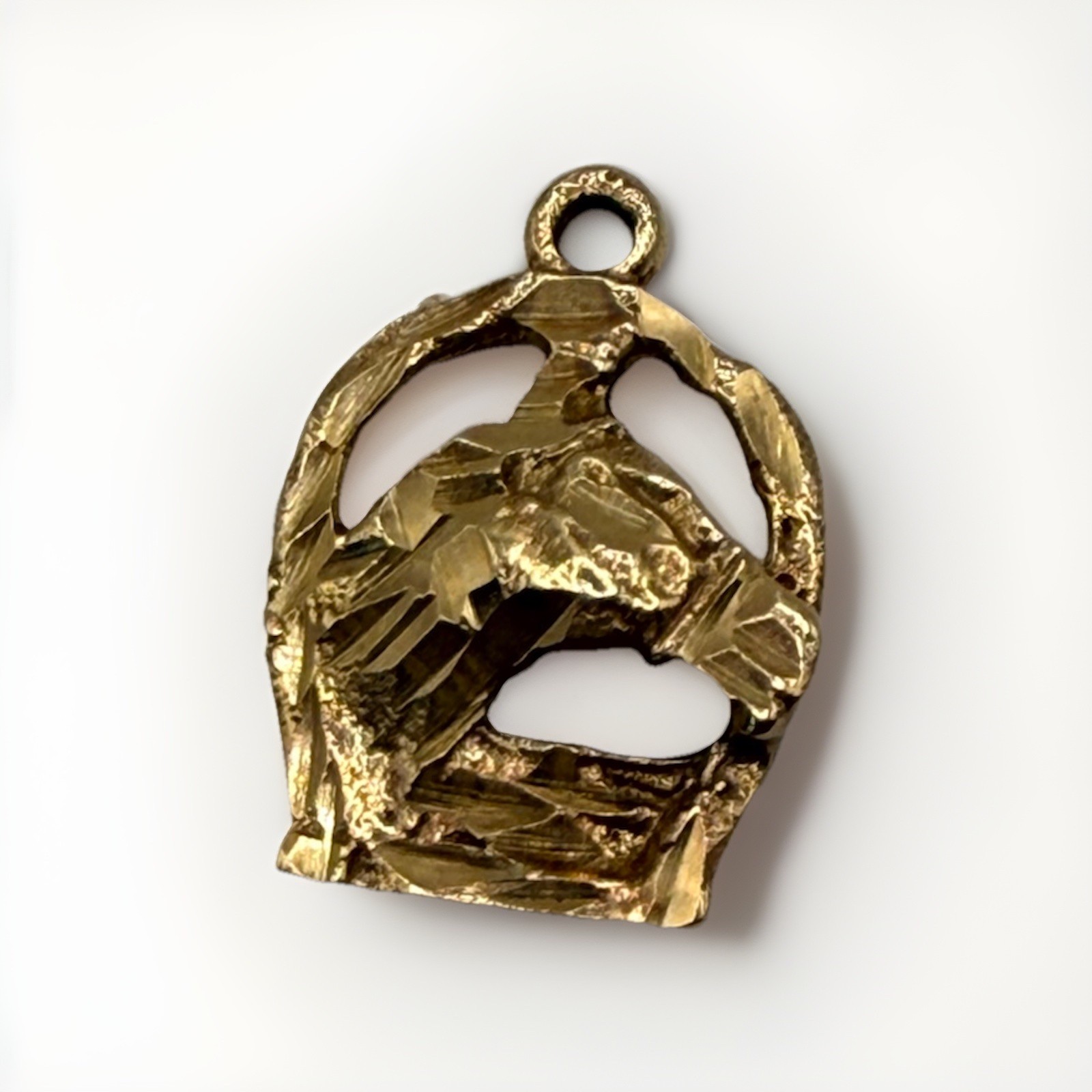Vintage 10K Gold Horse Head Charm Pendant Diamond Cut Equestrian 1.07g