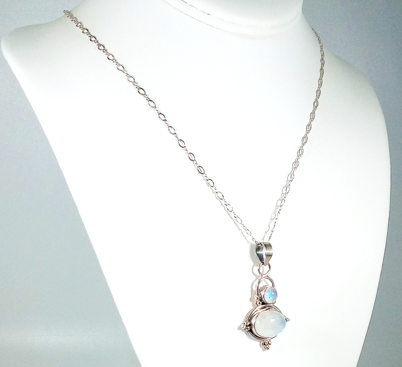 Vintage 925 Sterling Silver Double Rainbow Moonstone Bali Necklace