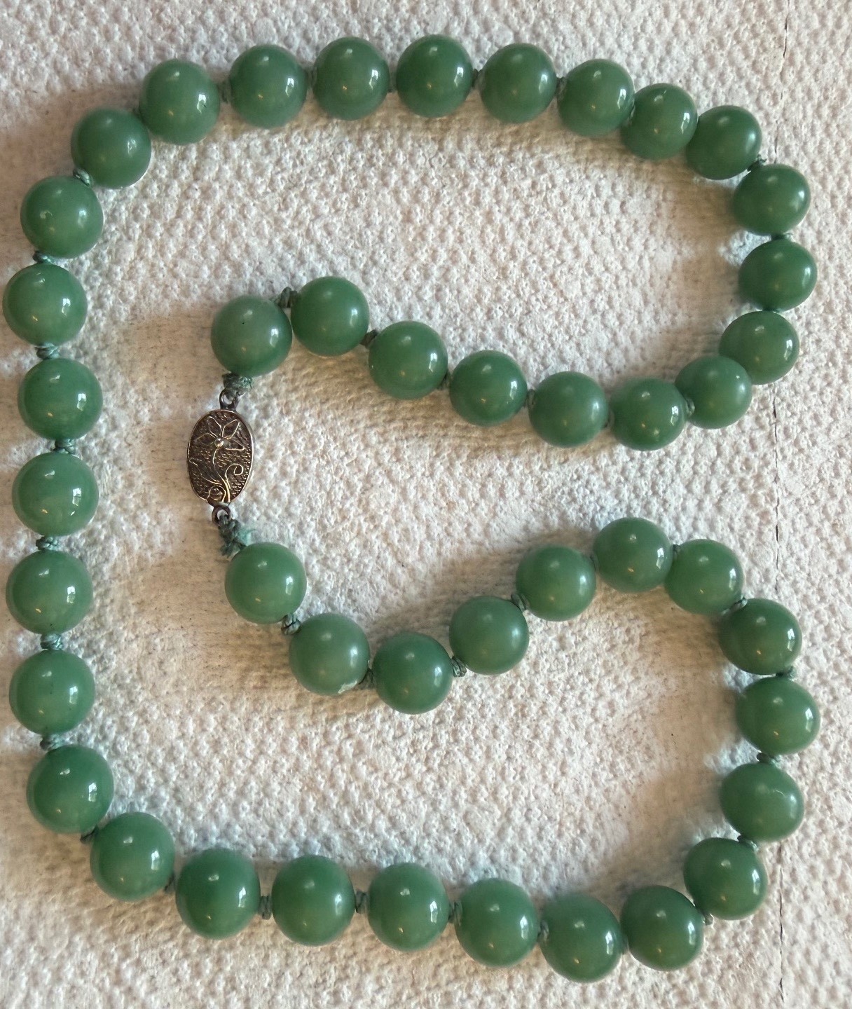 Vintage Chinese Green Jade Necklace w. Silver Filigree Floral Clasp, 23.5 inches