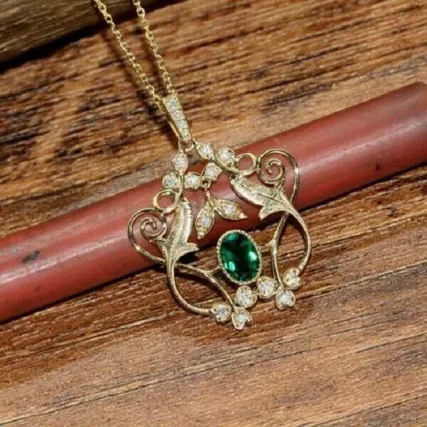 3Ct Oval Cut Green Emerald Women’s Pendant 14K Yellow Gold Free Chain